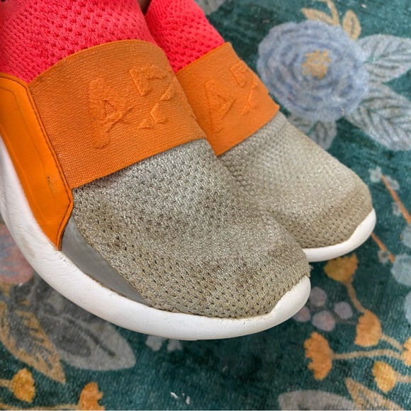 APL Techloom Bliss Sneakers Slip On Stretchy Knit Trainers 7.5 Coral Pink Orange - Picture 13 of 15